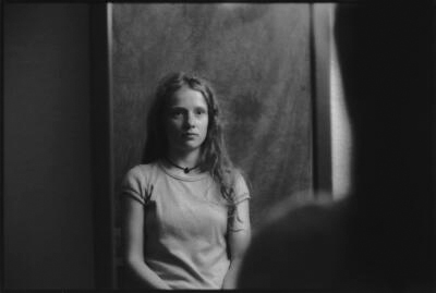 M�dchen mit
                      langen und mit kurzen Haaren 1